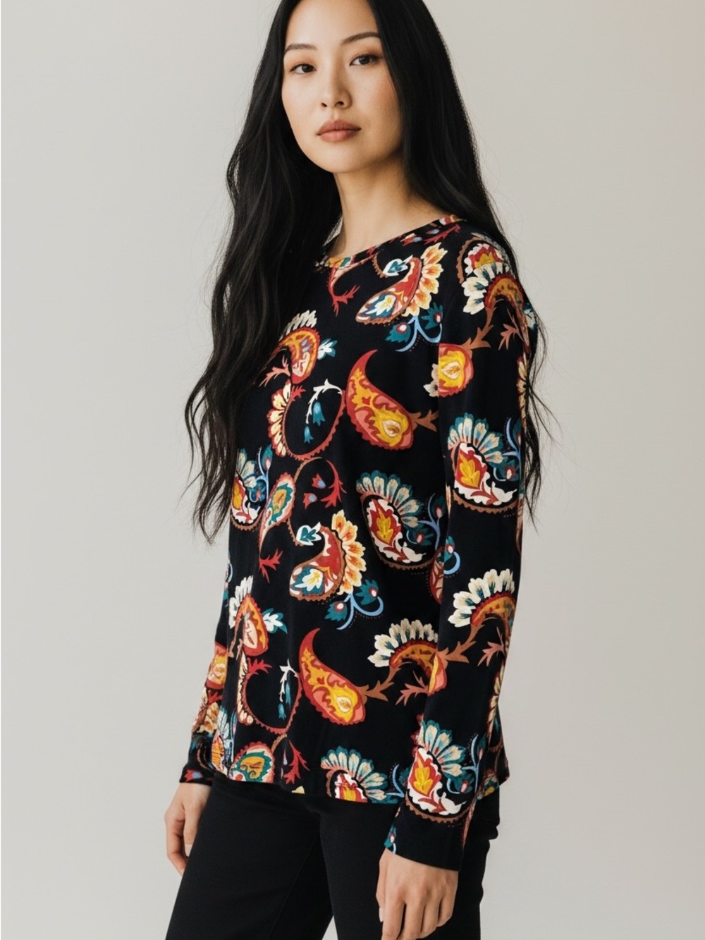 Chico's Women's Size 2 (US Large) Black Multi Paisley Floral Stretch Long Sleeve